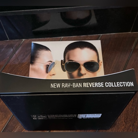 Ray-Ban “REVERSE COLLECTION” L-Shape Retail Counter Display Stand-Mint Condition - Picture 4 of 16
